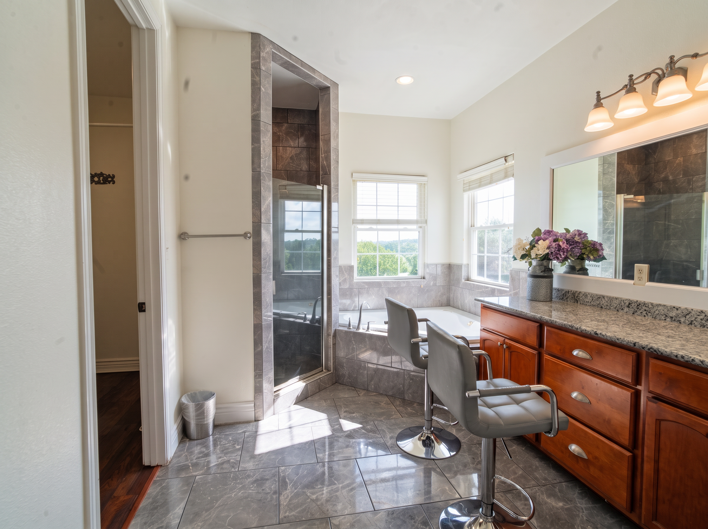 Bridal & Groom Suites